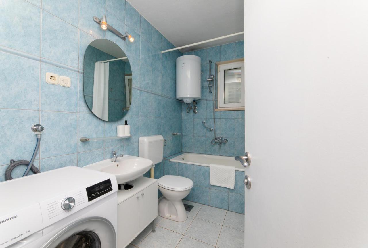 Apartment Nona - Center, 150 Meters From The Beach 苏佩塔尔 外观 照片